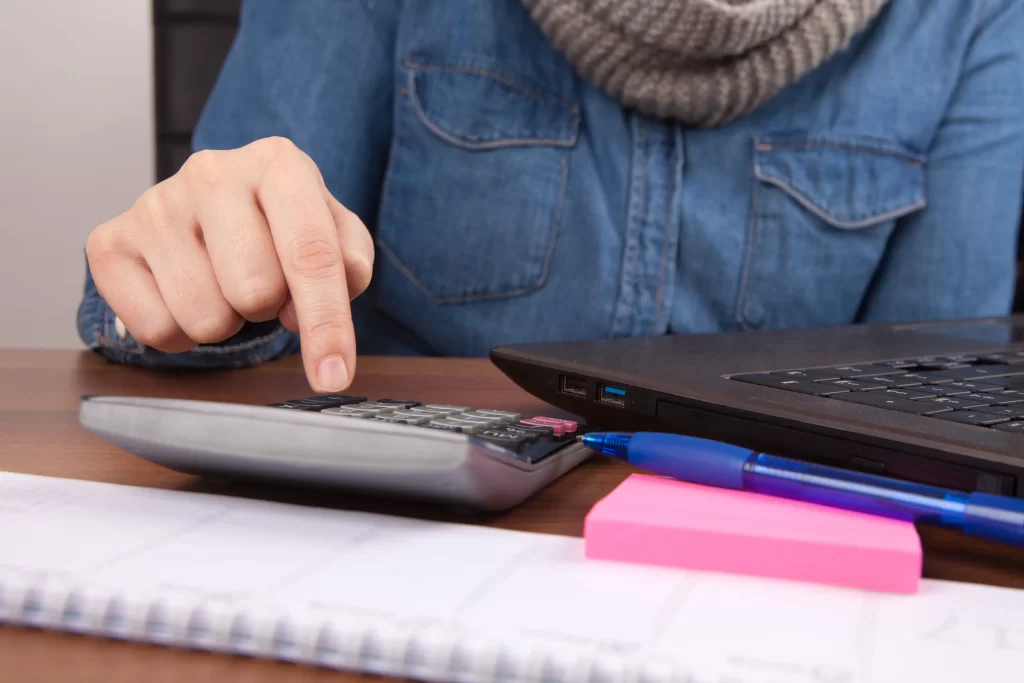 ¿Cómo funciona un sistema de nómina?